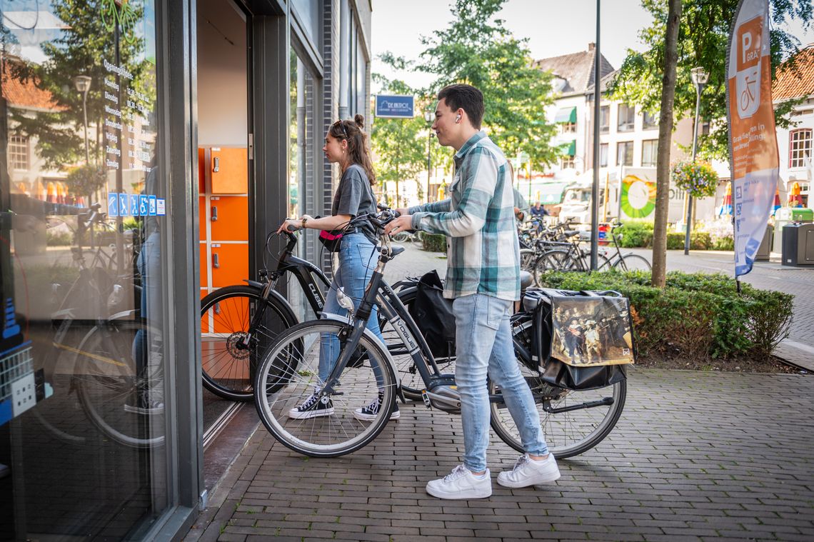 Fiets in de fietsenstalling